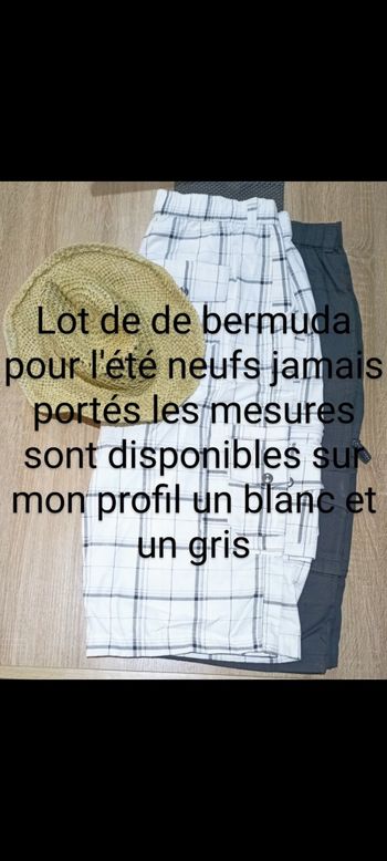 Lots de deux bermudas neufs
