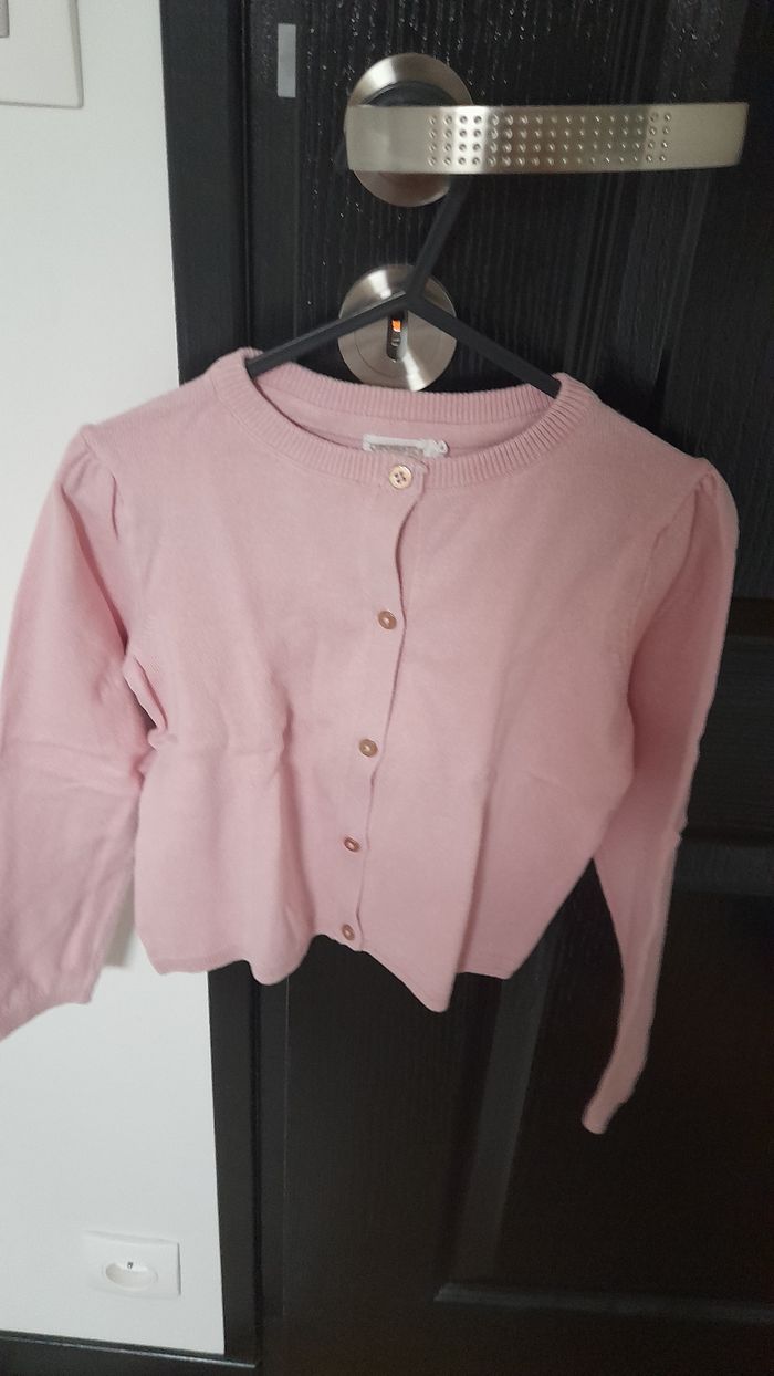 Lot gilets fille 4ans - photo numéro 4