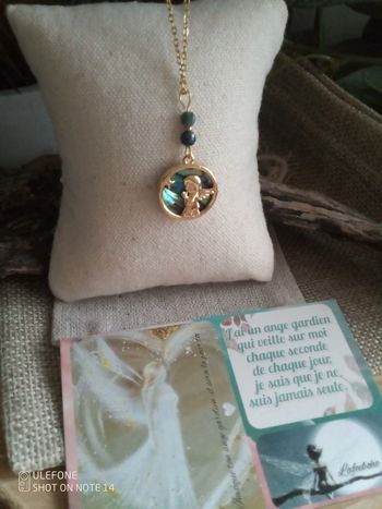 Collier ormeaux et ange + carte