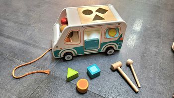 Jouet d'éveil en bois multi-activités