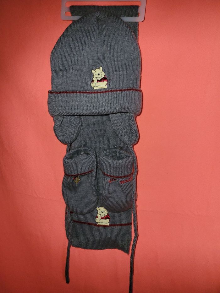 Bonnet, gants, echarpe Winnie