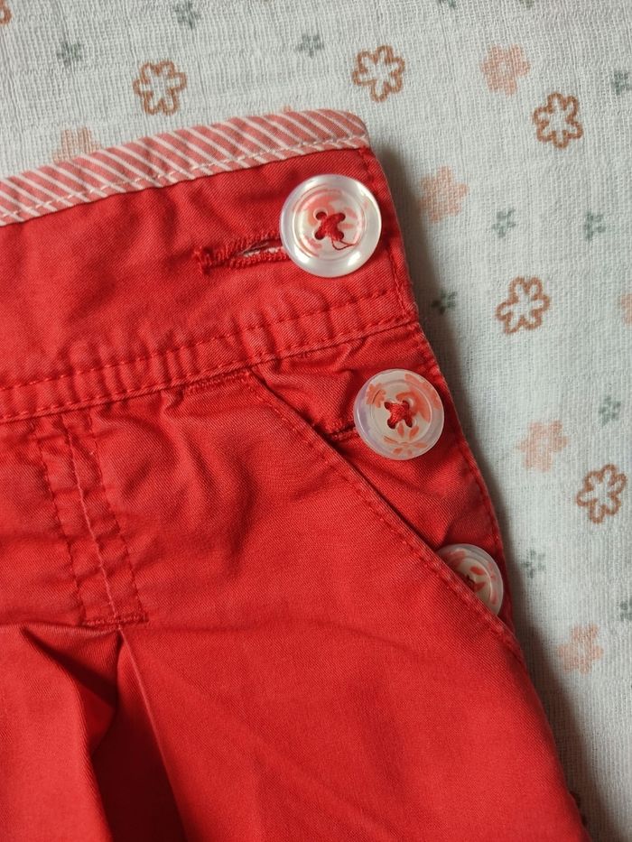 Short large rouge coquelicot Sergent Major - Taille 3 ans - Très bon état - photo numéro 3
