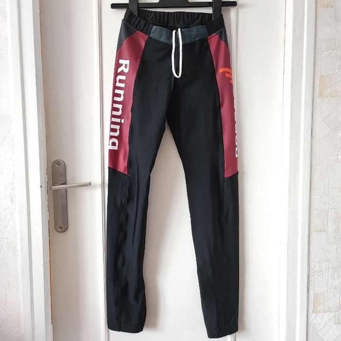 Jogging, tenue de sport, pantalon de sport