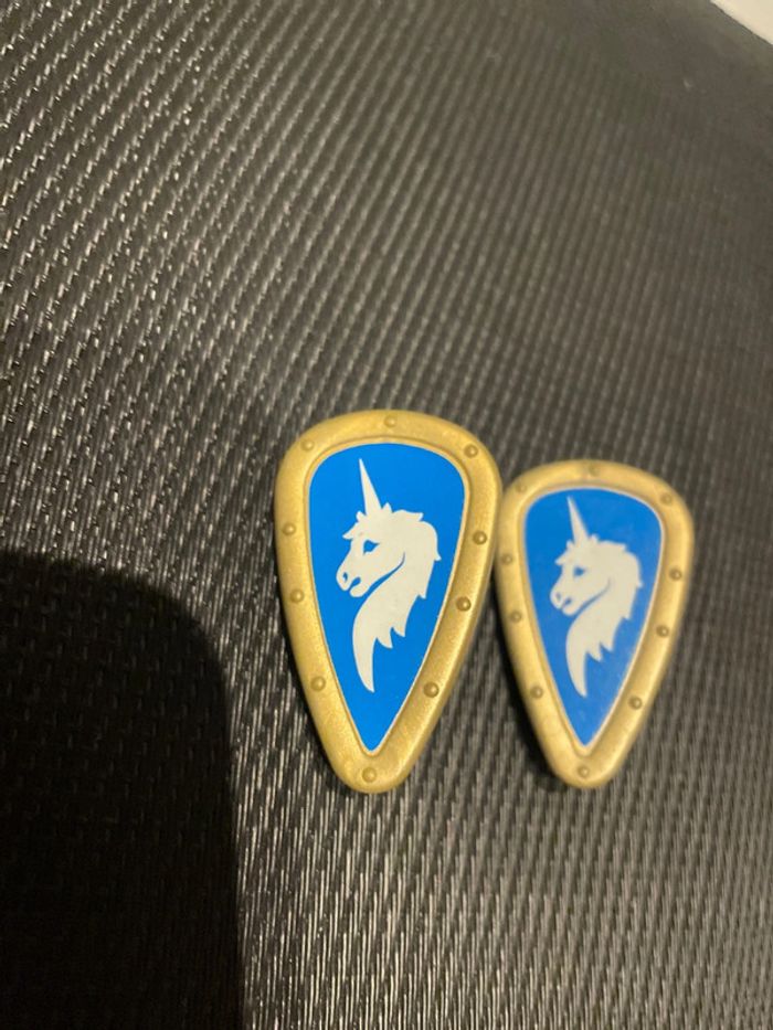 Playmobil lot 2 boucliers licorne chevalier bleu 3896 3977 5756 moyen âge château forteresse - photo numéro 2