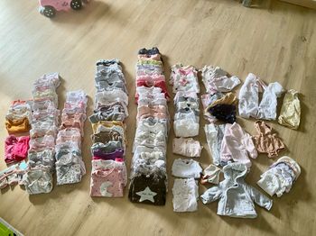 Lot vêtements fille bébé naissance/1mois