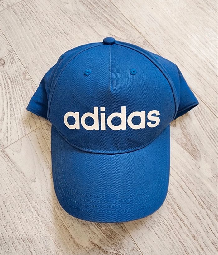 Casquette bleue Adidas