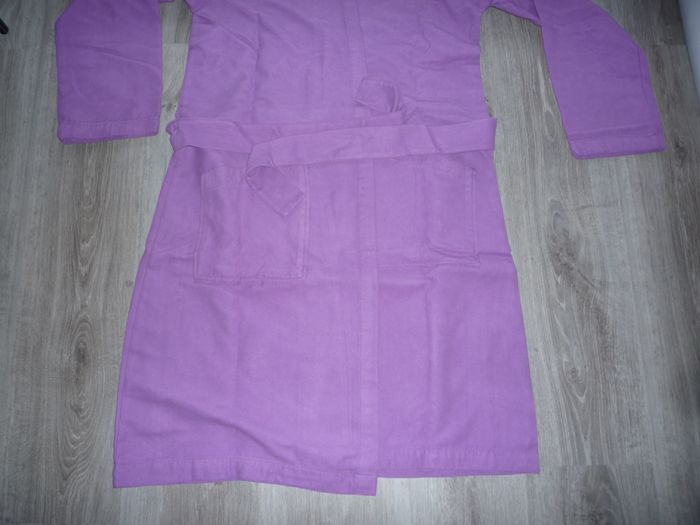 PEIGNOIR A CAPUCHE MICROFIBRE VIOLET "NABAIJI BY DÉCATHLON" - Taille M - n°02 - photo numéro 3