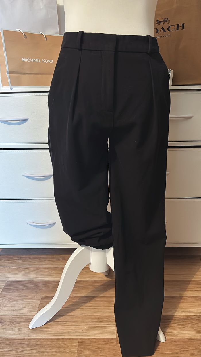 Pantalon noir cintré Promod T36