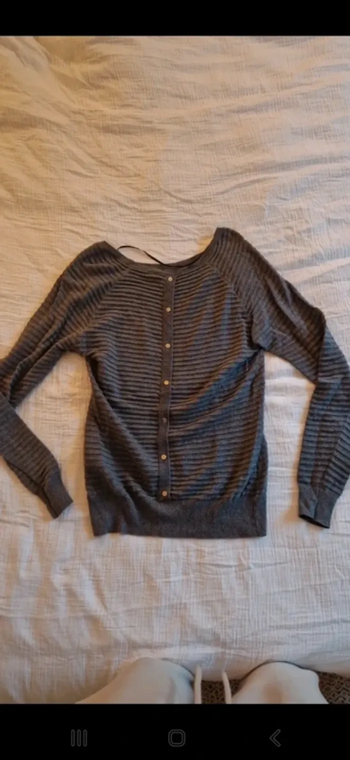 Pull vero moda taille s gris très bon état