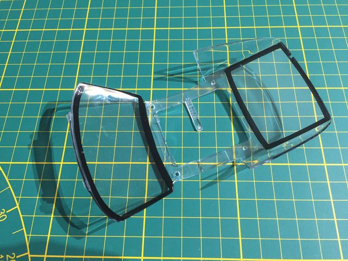 Pare-brise vitre pièce détachée miniature Bburago burago Porsche 996 Turbo 1/18 1/18e 1/18eme #A68 - photo numéro 2