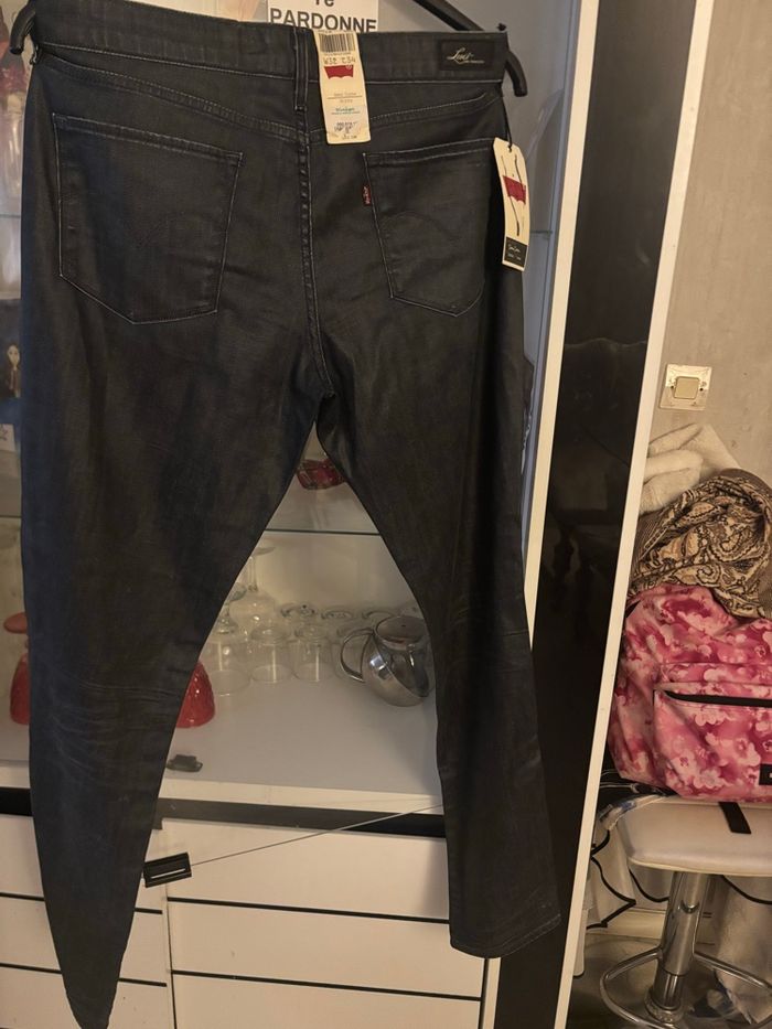 Très beau jeans - photo numéro 4