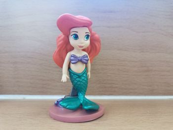 Figurine arielle la petite sirène
