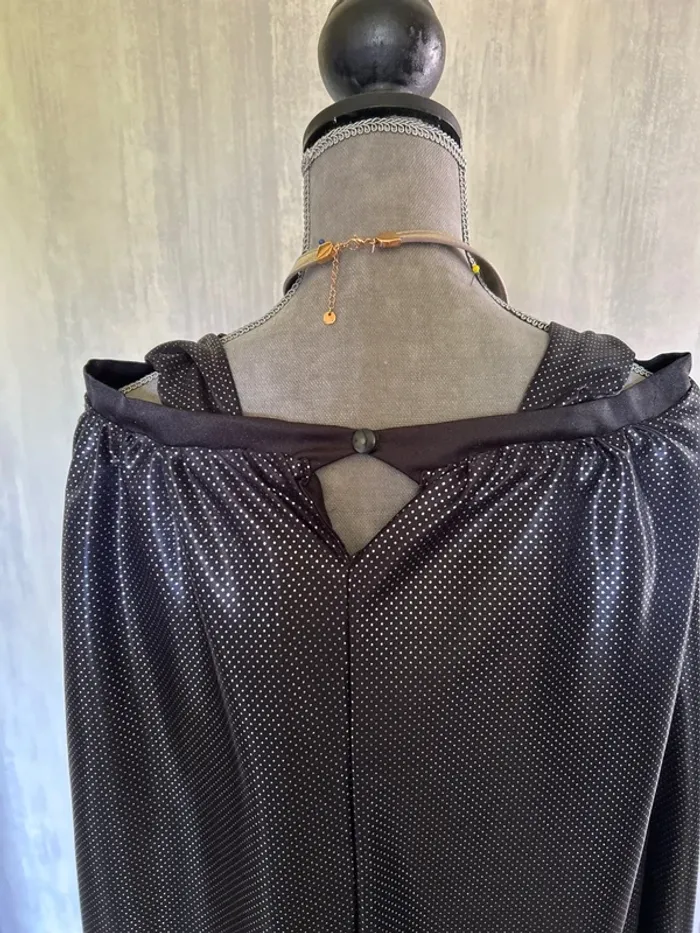 Robe noir brillante - photo numéro 5