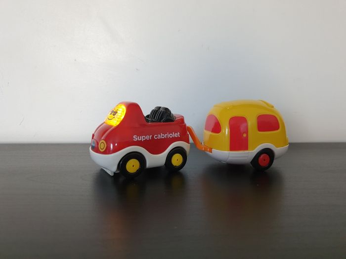 Tut tut bolide composé "Timothée super cabriolet + caravane" VTech - photo numéro 3