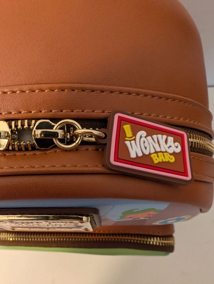 Sac à dos Loungefly "Charlie et la chocolaterie" 50eme anniversaire - photo numéro 6