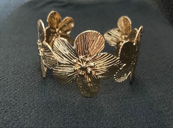 Bracelet jonc fleur - photo numéro 2