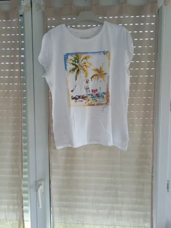 Tee shirt