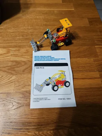 Jeu de construction en métal