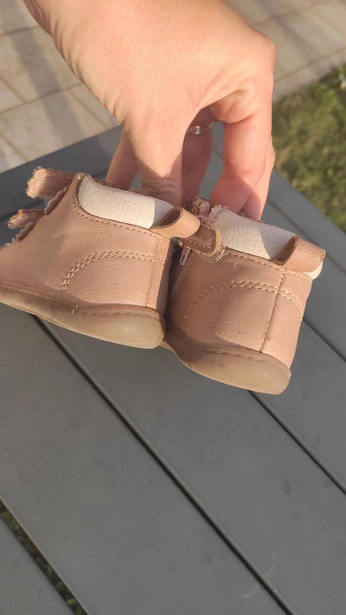 Chaussures bébé fille pointure 19 - photo numéro 3