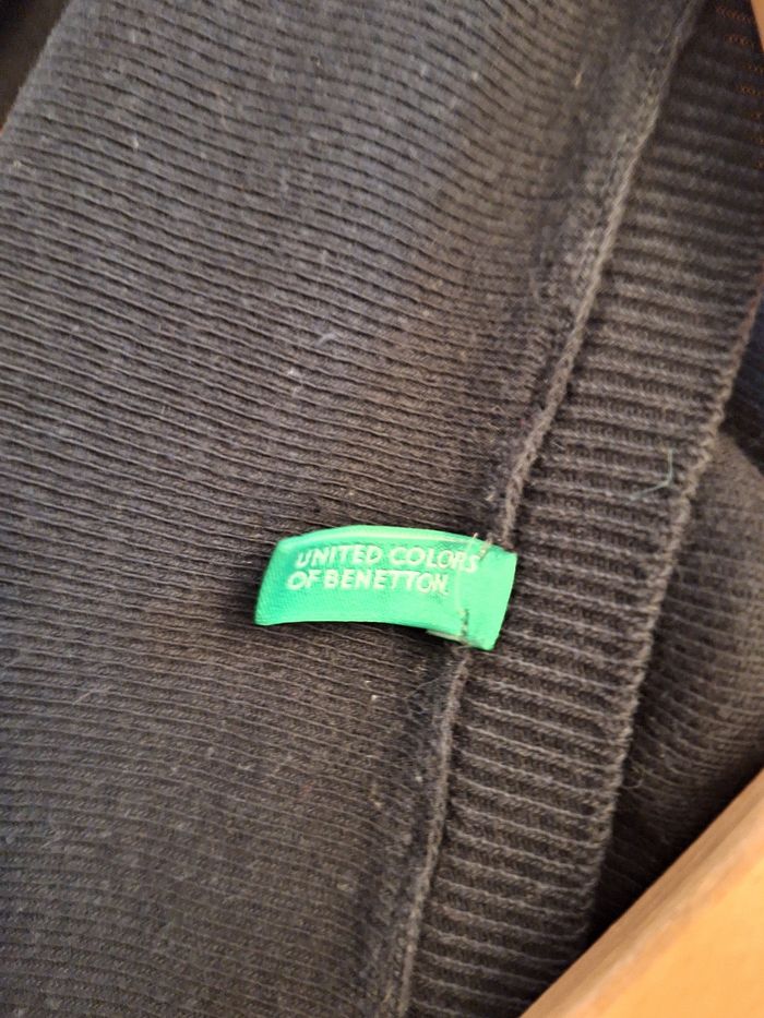 Pull leger benetton - photo numéro 3