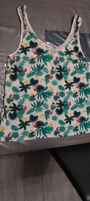Joli débardeur Camaïeu taille 44