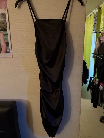 Robe noir
