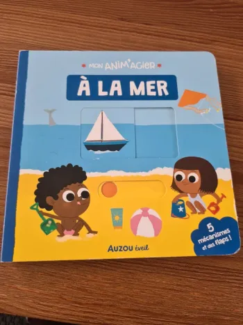 Livre imagier à mécanisme A la mer