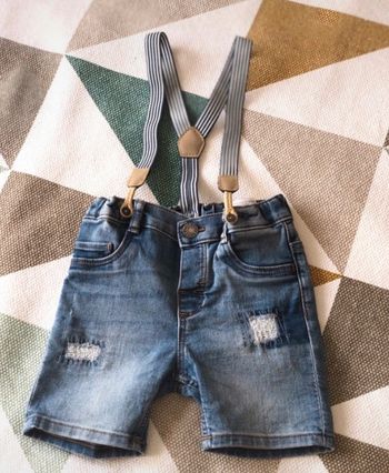 Short avec bretelles