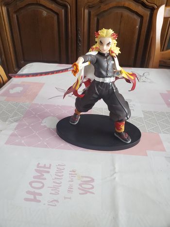 Figurine one slayer  rengoku
