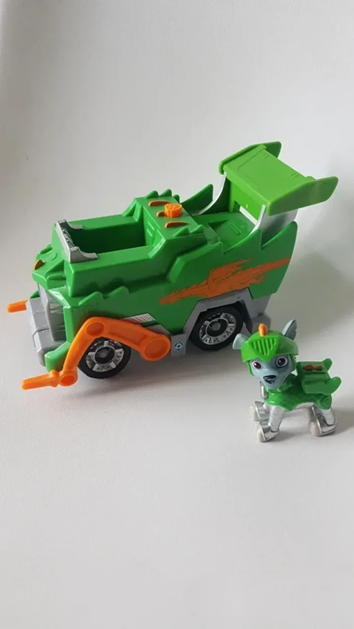 Pat' patrouille rescue knights - véhicule + figurine chevalier rocky - photo numéro 2