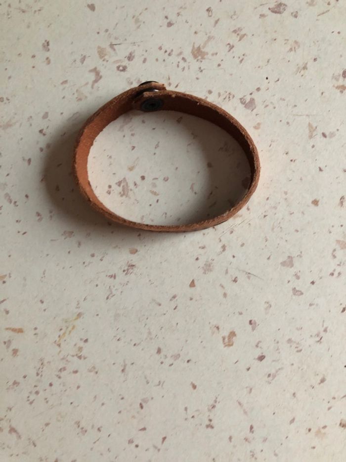 Bracelet en cuir pour enfant - photo numéro 2