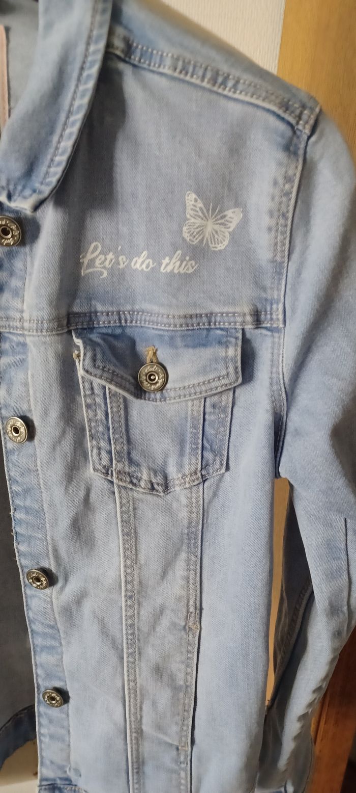 Très jolie veste jeans fille T 158cm - photo numéro 2