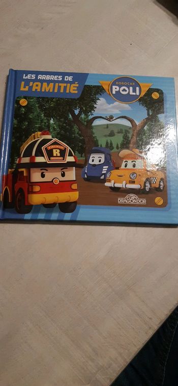 Robocar poli les arbres de l'amitié