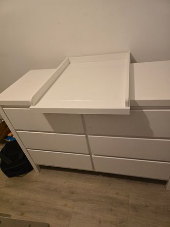 Commode 6 tirois avec plan à langer