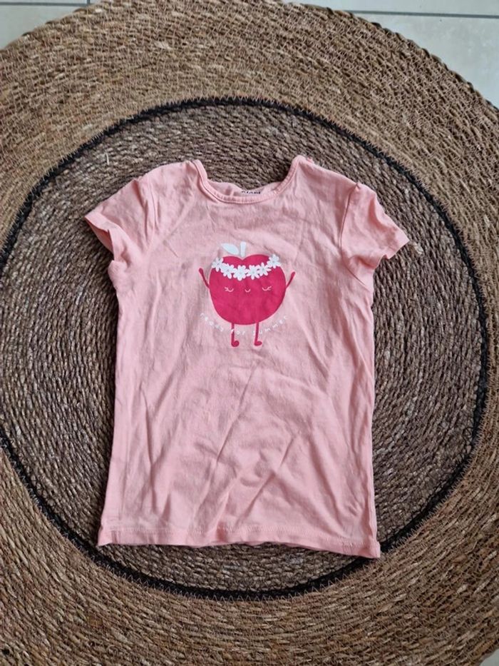 Joli tee-shirt manches courtes Kiabi motif pomme taille 36 mois