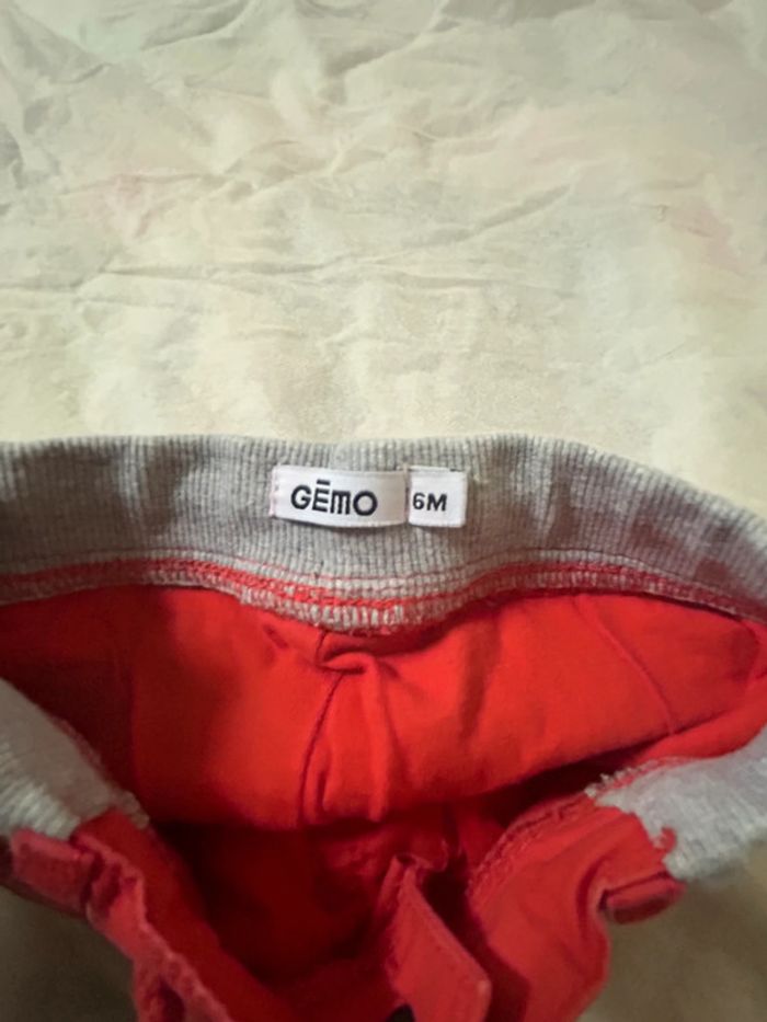 Pantalon rouge 6 mois gemo - photo numéro 2