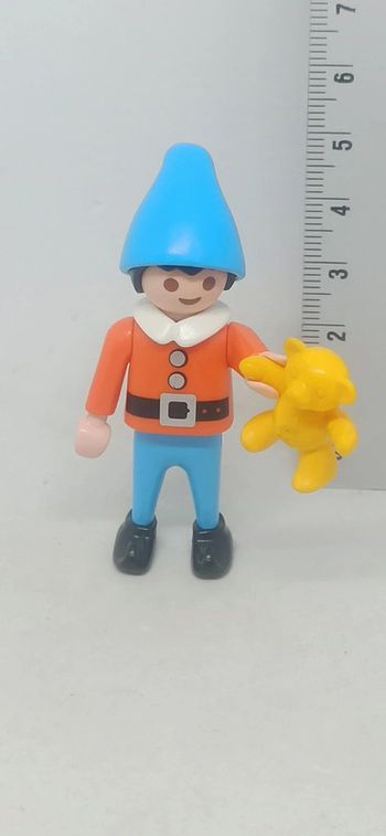 Enfant garçon lutin avec ours jaune playmobil