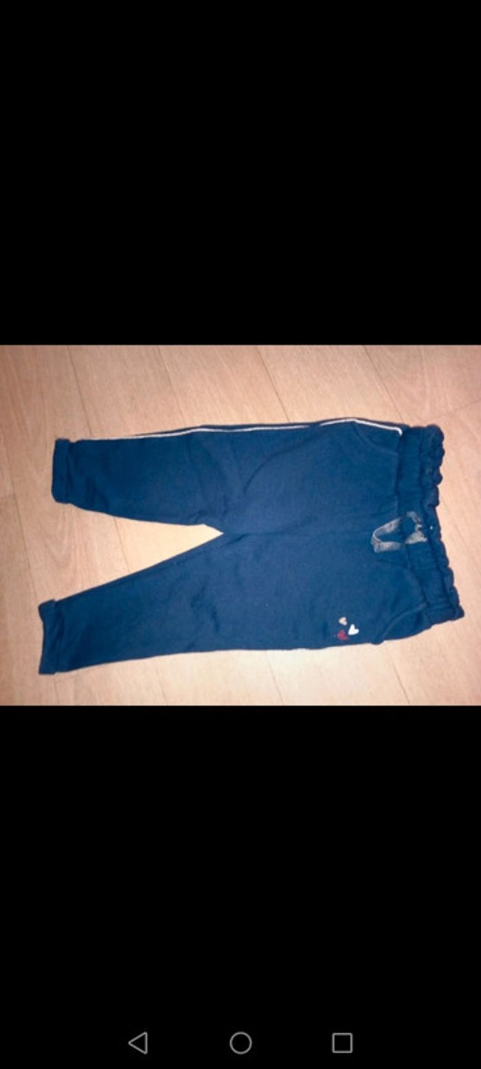 Pull 23 mois et pantalon 24 mois de fête - photo numéro 3