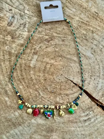 Collier cordons tressés habaha Paris  perles naturelles poisson corne trèfle grigri cœur