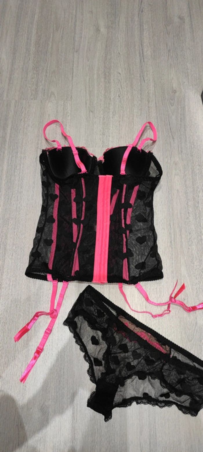 Ensemble lingerie neuf - photo numéro 2