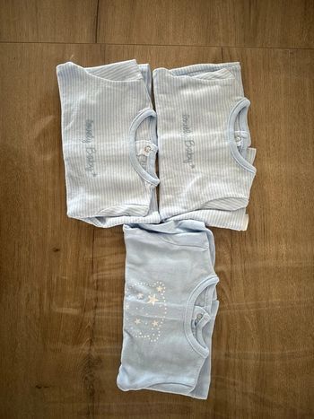 T-shirt bleu