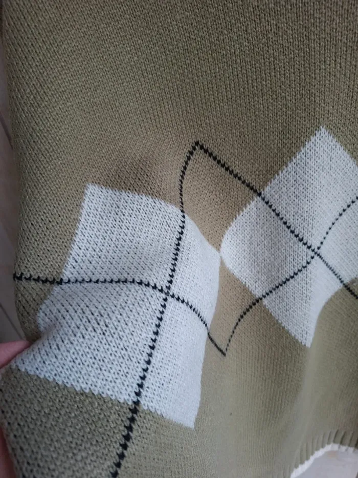 Pull vert - photo numéro 2