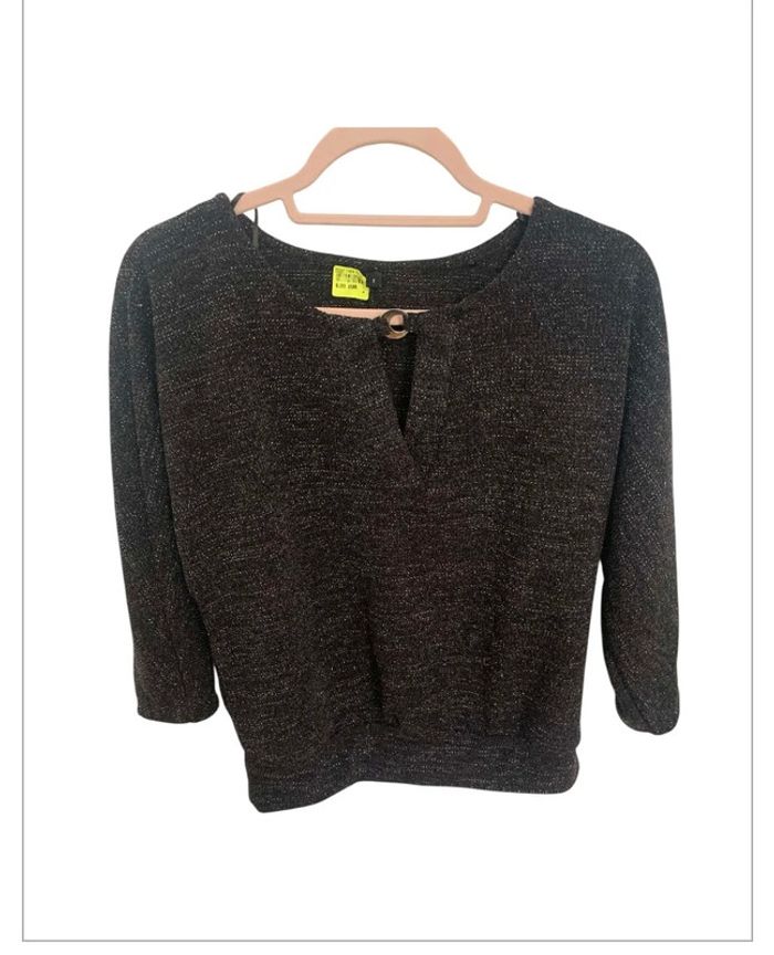 🌸 Léger pull à paillettes 🌸