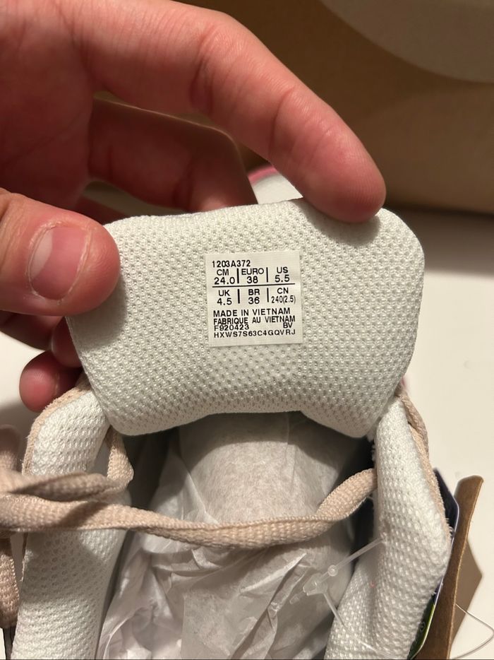 Asics nyc gel rose taille 38 - photo numéro 8