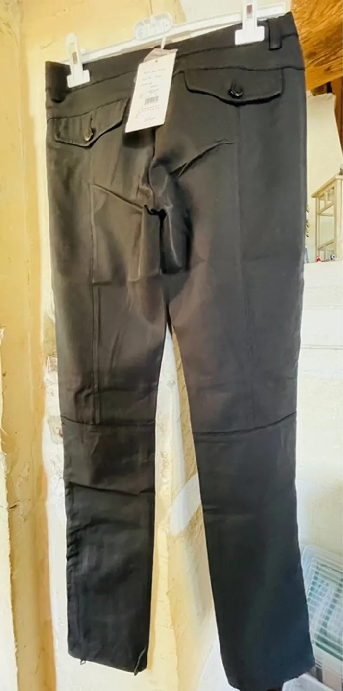Très beau pantalon Faust - photo numéro 10