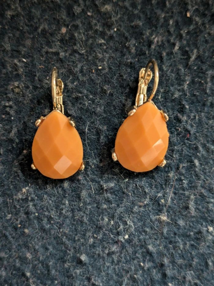 Boucles dormeuses oranges