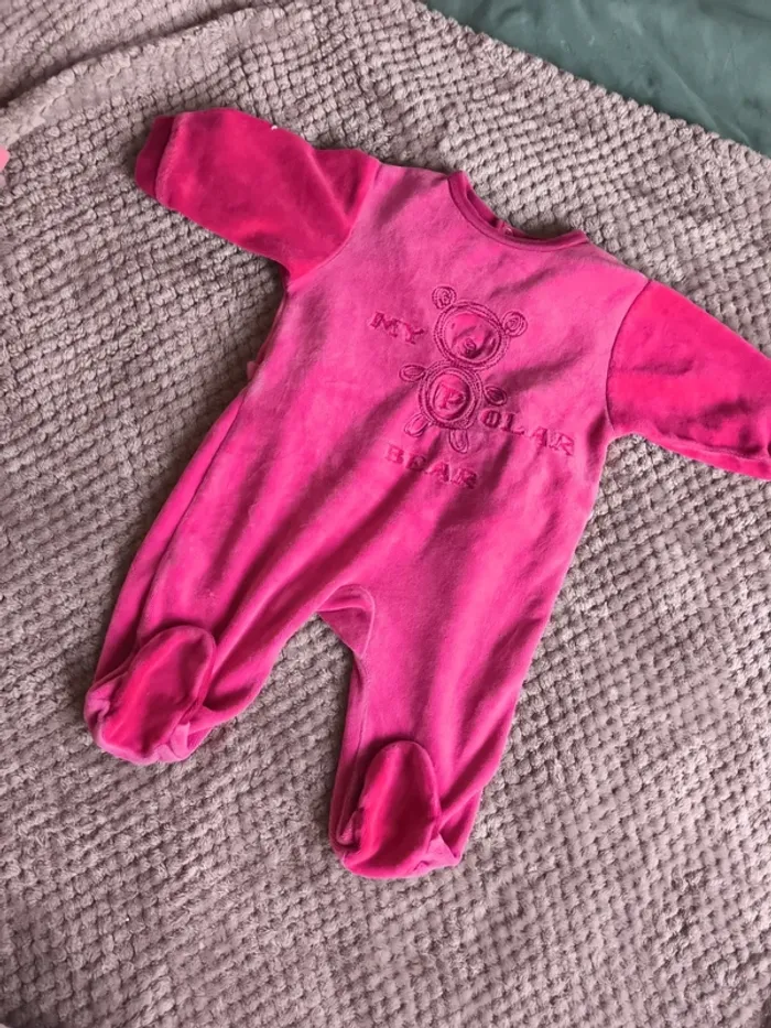 Lot pyjama 1 piece 6 mois - photo numéro 16