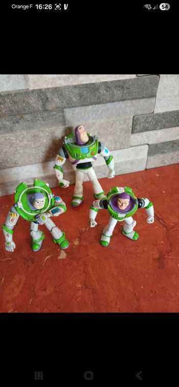 Lot de 3 figurines Buzz l éclair 