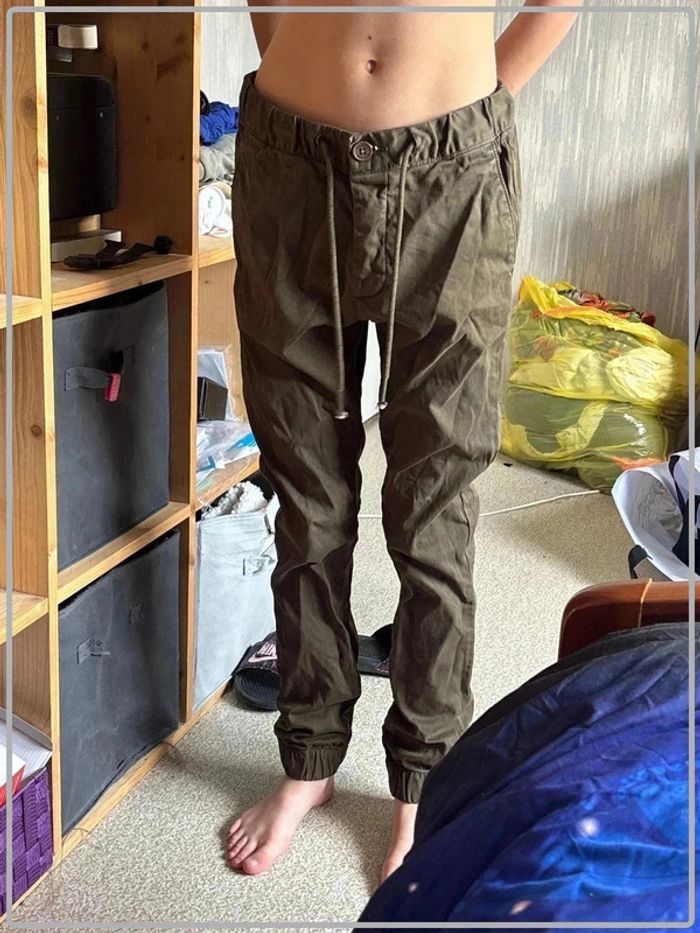 Pantalon taille 34 marque bizzbee