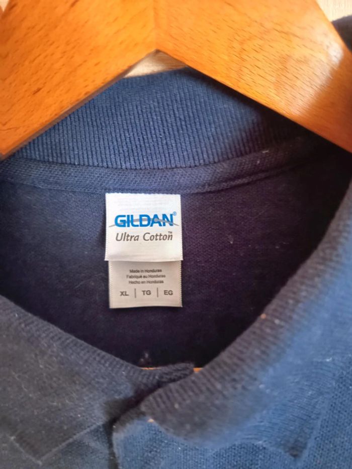 Polo publicitaire homme. Floreffe – Abdijbier Taille grand. Marque Gildan . - photo numéro 5